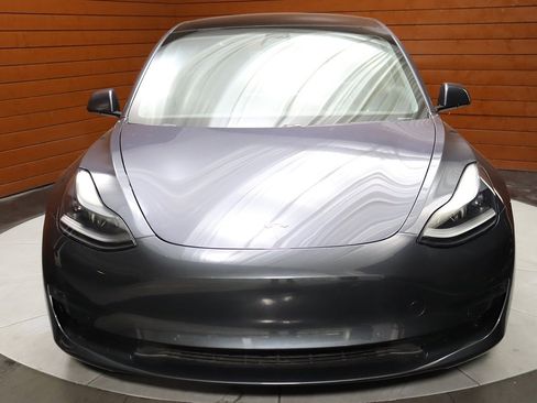 Used 2023 Tesla Model 3 Standard Range image 13