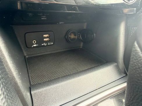 Used 2023 Subaru Forester Touring AWD/4WD image 26
