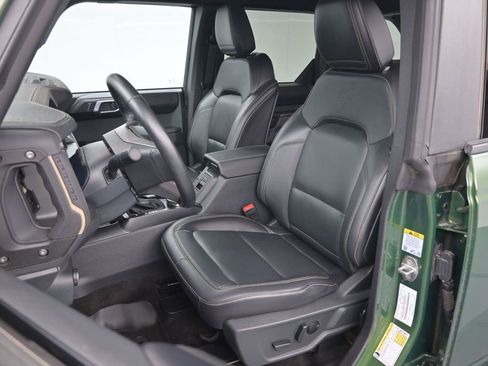 Certified 2025 Ford Bronco Badlands AWD/4WD image 14
