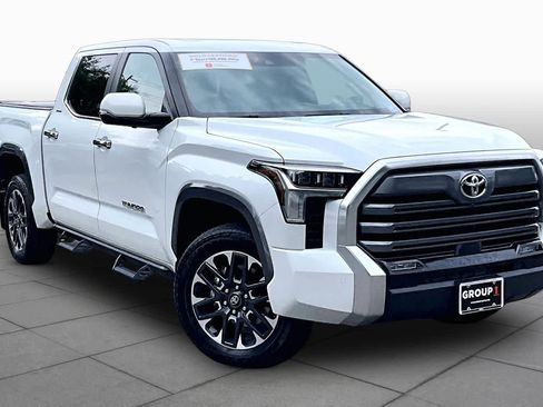 Used 2025 Toyota Tundra Limited AWD/4WD image 3