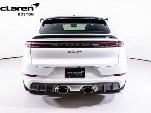 Used 2024 Porsche Cayenne Turbo GT image 4