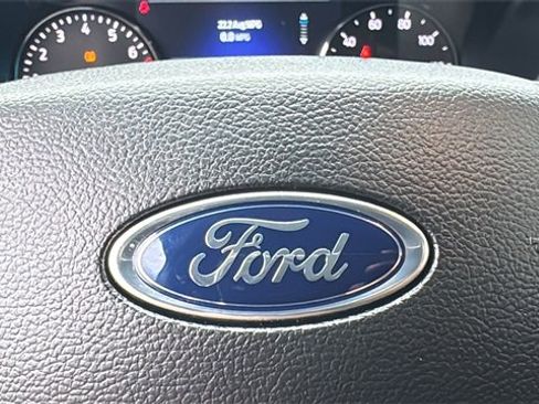 Certified 2021 Ford Explorer XLT w/ Equipment Group 202A image 19