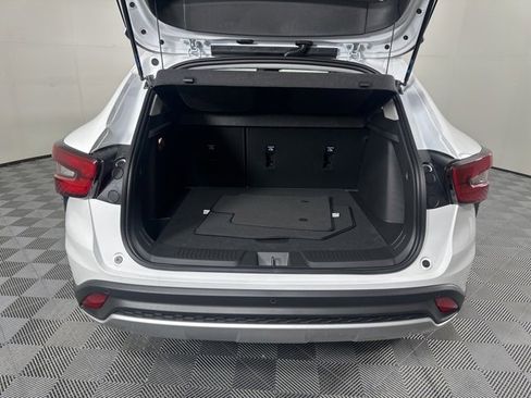 New 2026 Chevrolet Trax LT w/ Driver Confidence Package image 10