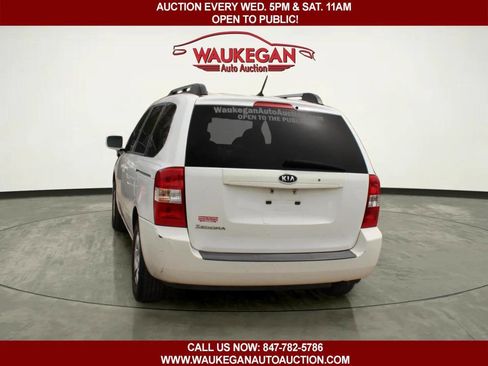 Used 2008 Kia Sedona w/ Convenience Pkg FWD image 3