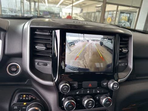 Used 2019 RAM 1500 Big Horn AWD/4WD image 9