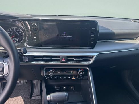 Used 2024 Kia K5 GT-Line FWD image 16