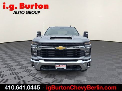 Certified 2025 Chevrolet Silverado 2500 LT w/ Convenience Package AWD/4WD image 2