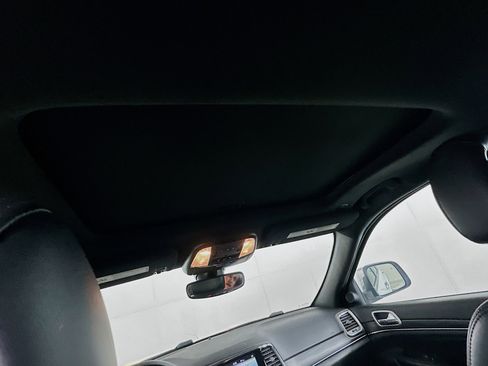 Used 2019 Jeep Grand Cherokee Limited image 26