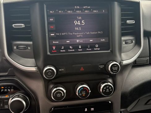 Used 2019 RAM 1500 Big Horn AWD/4WD image 40