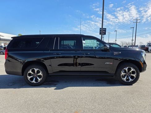 New 2026 GMC Yukon XL AT4 Ultimate image 9