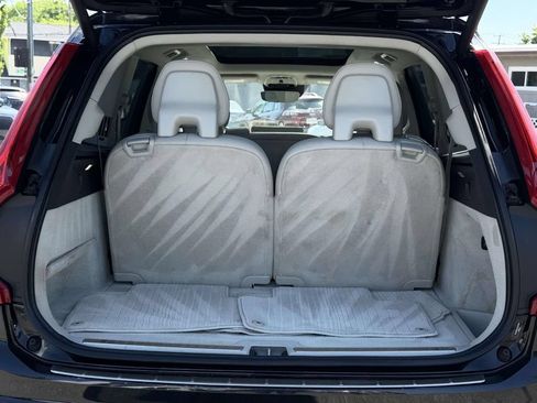 Used 2016 Volvo XC90 T6 Momentum w/ Momentum Plus Package AWD/4WD image 14