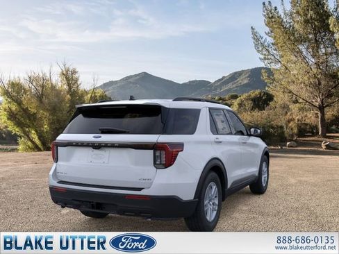New 2026 Ford Explorer Active AWD/4WD image 8