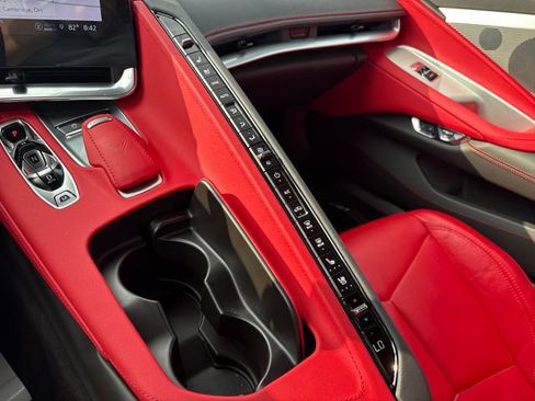 Used 2023 Chevrolet Corvette Stingray Preferred Conv w/ Z51 Performance Package RWD image 22