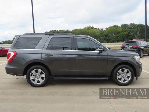 Used 2020 Ford Expedition XLT w/ Equipment Group 202A image 7