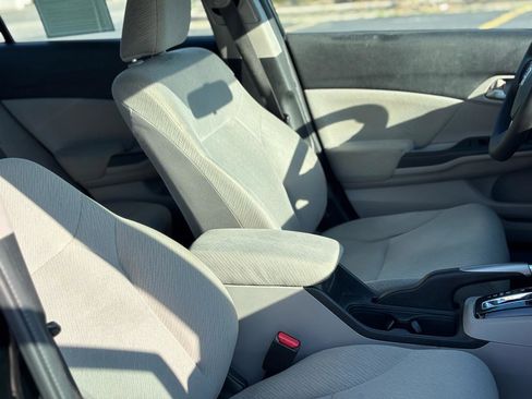 Used 2013 Honda Civic LX image 36