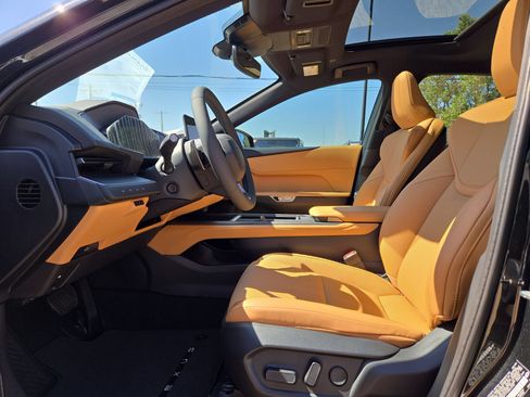 New 2026 Lexus ES 350e FWD image 16