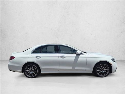 Used 2023 Mercedes-Benz E 450 4MATIC Sedan image 4