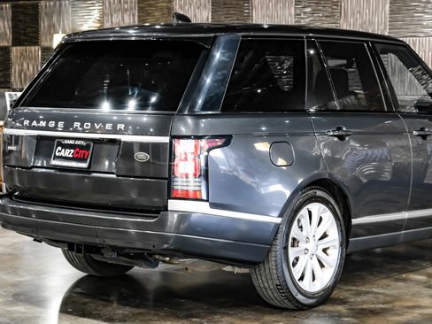 Used 2017 Land Rover Range Rover HSE AWD/4WD image 13