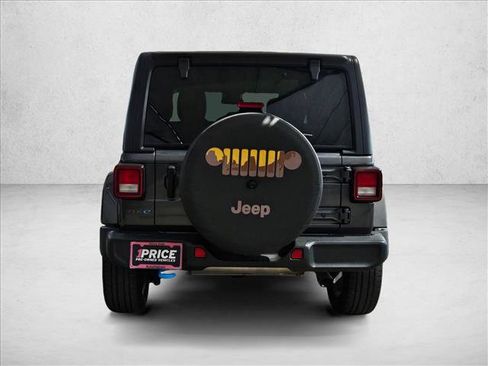 Used 2024 Jeep Wrangler Unlimited AWD/4WD image 6