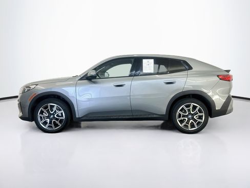 Used 2026 BMW X2 xDrive28i AWD/4WD image 4
