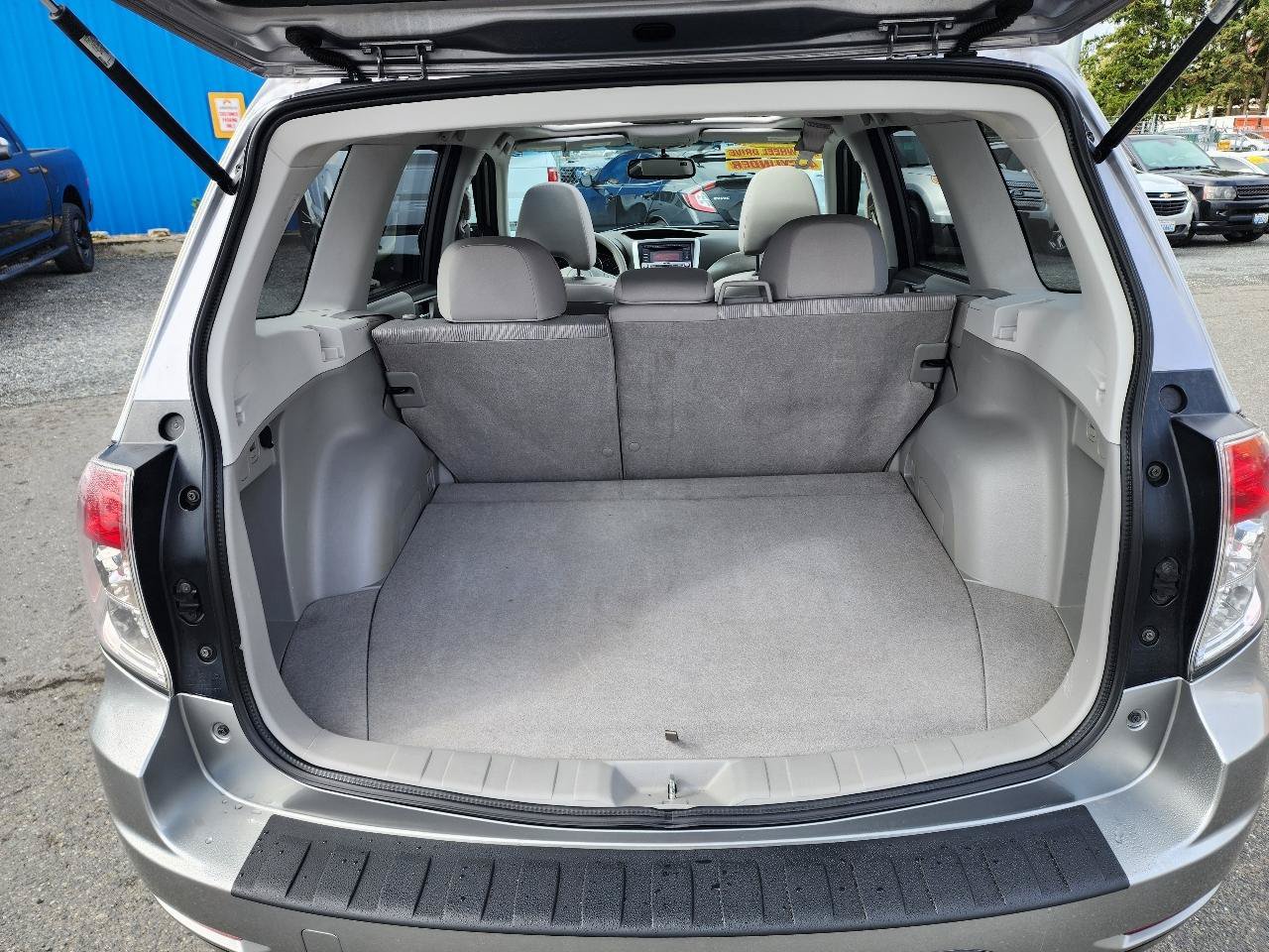 Used 2010 Subaru Forester 2.5X Premium w/ Popular Equipment Group 5B AWD/4WD image 25