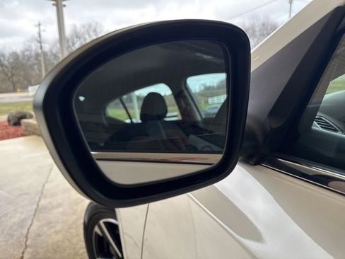 Used 2025 Nissan Sentra SV image 32