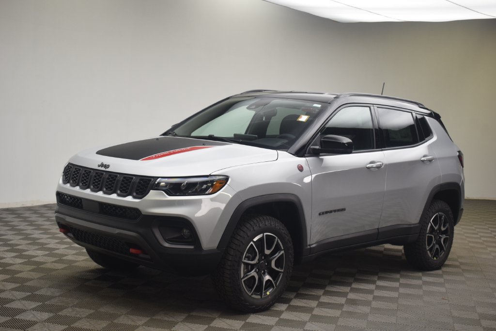 New 2026 Jeep Compass Trailhawk AWD/4WD image 13