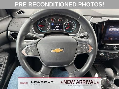 Used 2023 Chevrolet Traverse LT AWD/4WD image 24