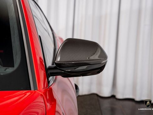 Used 2023 Lamborghini Urus Performante image 9