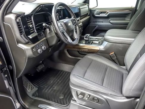 Used 2023 Chevrolet Silverado 1500 LT AWD/4WD image 13