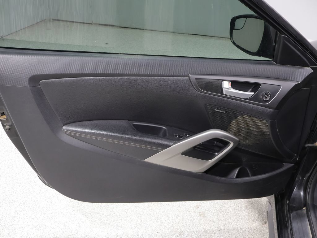 Used 2014 Hyundai Veloster Turbo FWD image 22