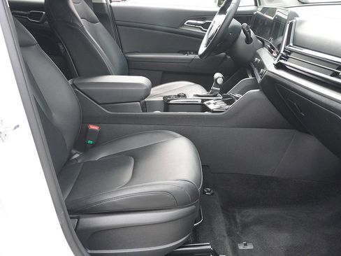 Used 2023 Kia Sportage EX FWD image 26