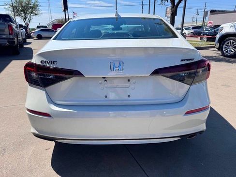 Used 2026 Honda Civic Sport image 5