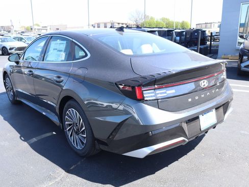 New 2026 Hyundai Sonata SEL FWD image 22