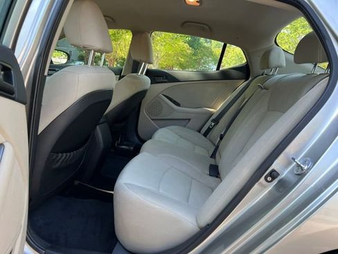 Used 2013 Kia Optima LX w/ Convenience Pkg FWD image 16