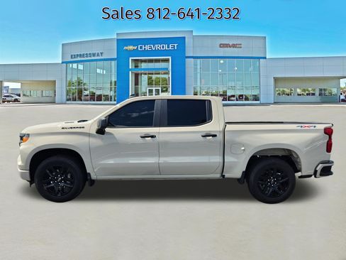 Used 2026 Chevrolet Silverado 1500 Custom w/ LPO, Dark Essentials Package AWD/4WD image 4