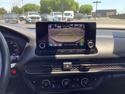 Used 2023 Honda HR-V Sport image 19