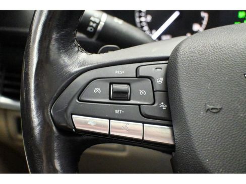 Used 2022 Cadillac XT4 Premium Luxury w/ Enhanced Visibility Package AWD/4WD image 40
