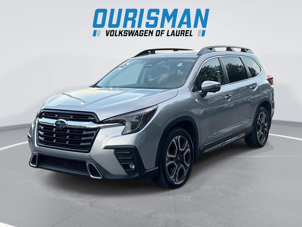 Used 2023 Subaru Ascent Touring AWD/4WD image 1
