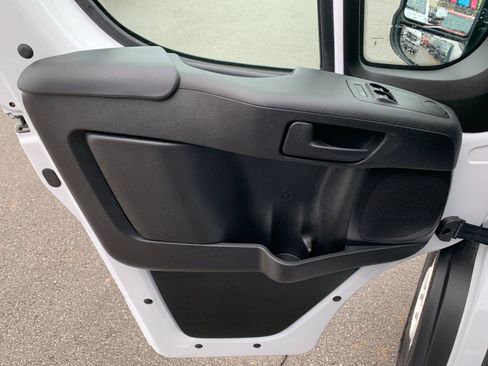 Used 2025 RAM ProMaster 2500 w/ Storage Group image 12