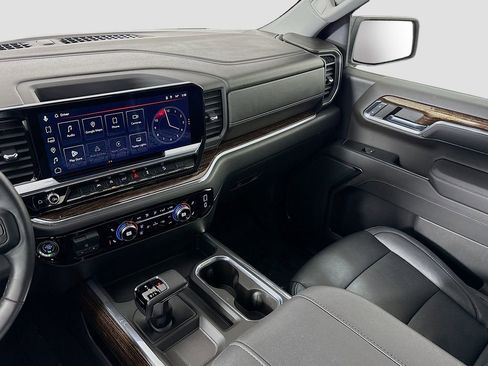 Used 2023 GMC Sierra 1500 Elevation image 27