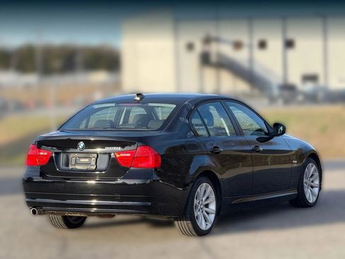 Used 2011 BMW 328i xDrive Sedan image 9