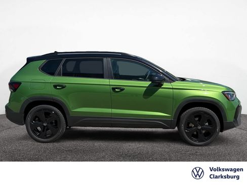 New 2026 Volkswagen Taos SE AWD/4WD image 4