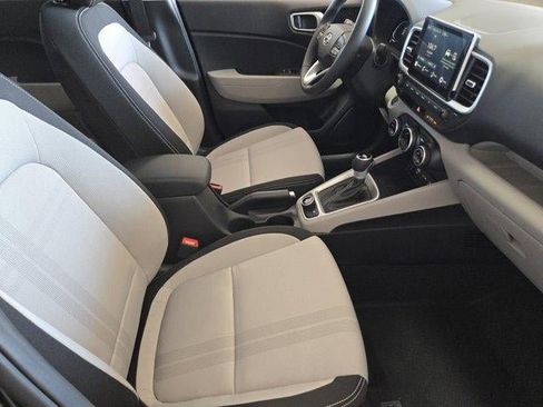 New 2026 Hyundai Venue SEL image 10