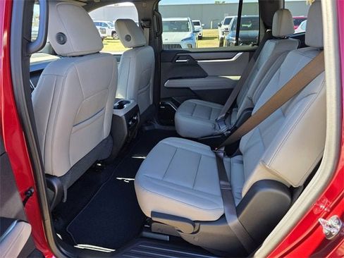 New 2026 GMC Acadia Elevation image 11