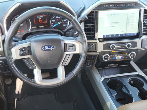 Used 2022 Ford F250 Lariat w/ Lariat Ultimate Package AWD/4WD image 26
