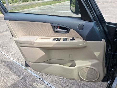 Used 2012 Suzuki SX4 LE image 25