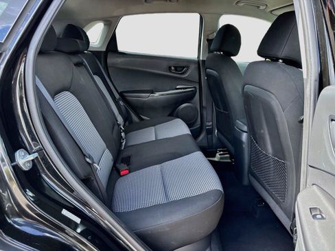 Used 2021 Hyundai Kona SEL FWD image 25