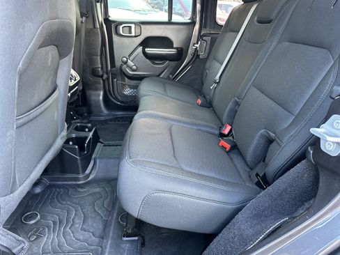 Used 2021 Jeep Wrangler Unlimited Sport image 25