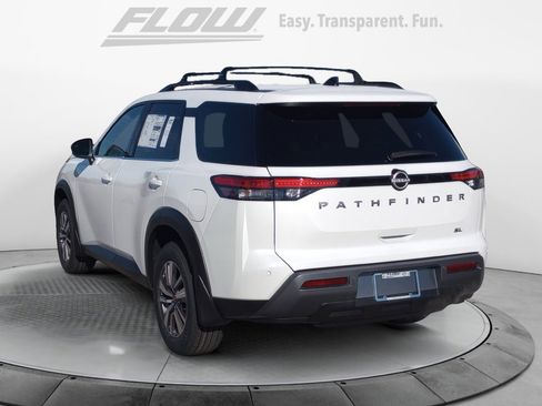 New 2026 Nissan Pathfinder SL FWD image 5